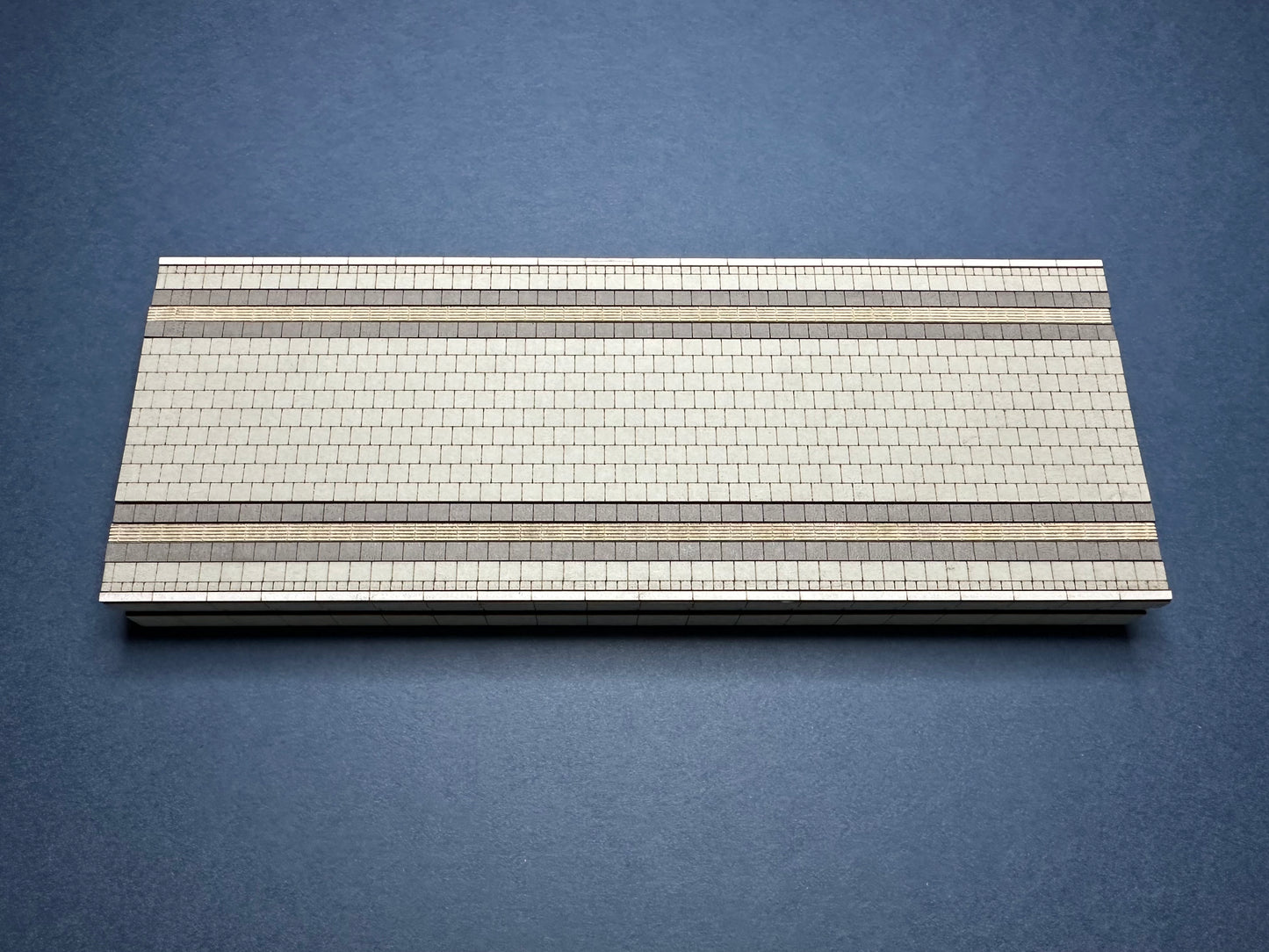 Mittelbahnsteig Epoche 6 H0 1:87 - Modul 1 | Passend für C-Gleis