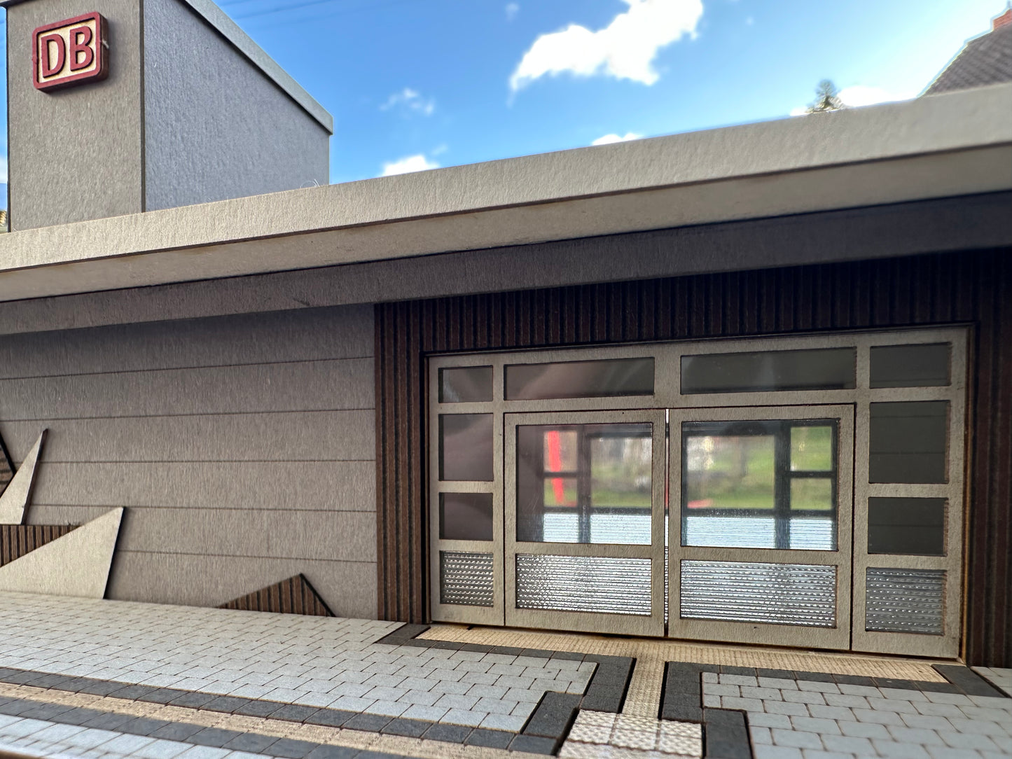 Bahnhof Modern Epoche VI H0 inkl. LED-Beleuchtung