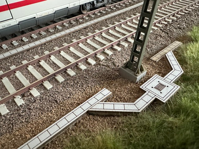 Kabelschächte 1:160 für Gleisbett Epoche VI