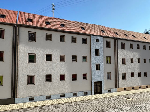 Multi-family house in relief construction - H0 kit - pre-order!!!! Delivery from March 2025