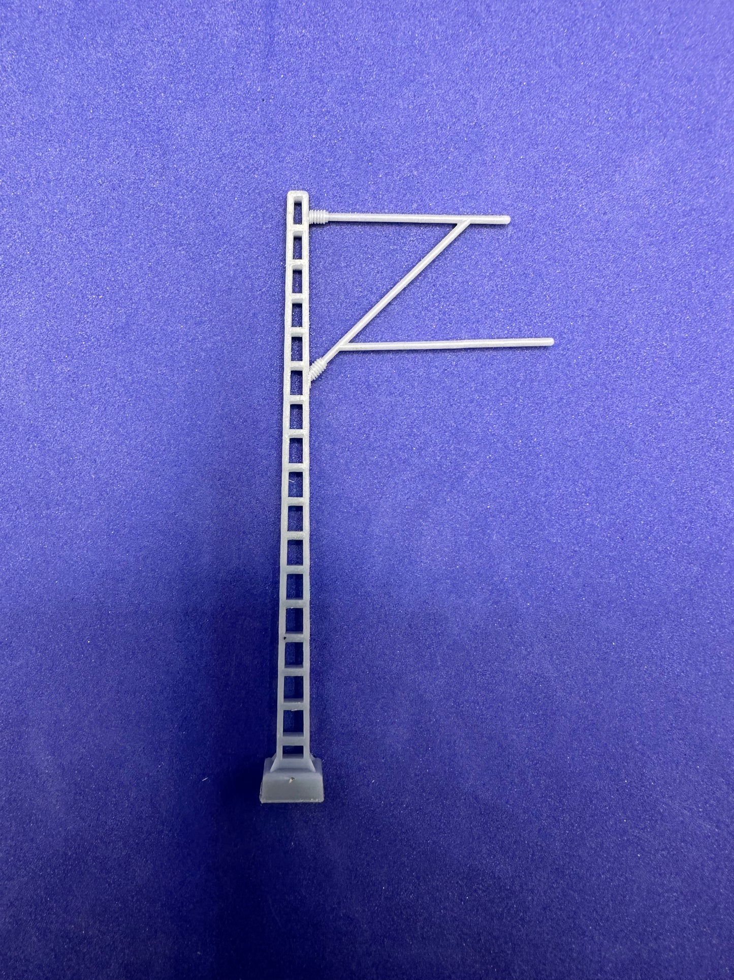 Streckenmast mit Ausleger unbemalt 10 Stück - Oberleitung Bausatz H0 1:87