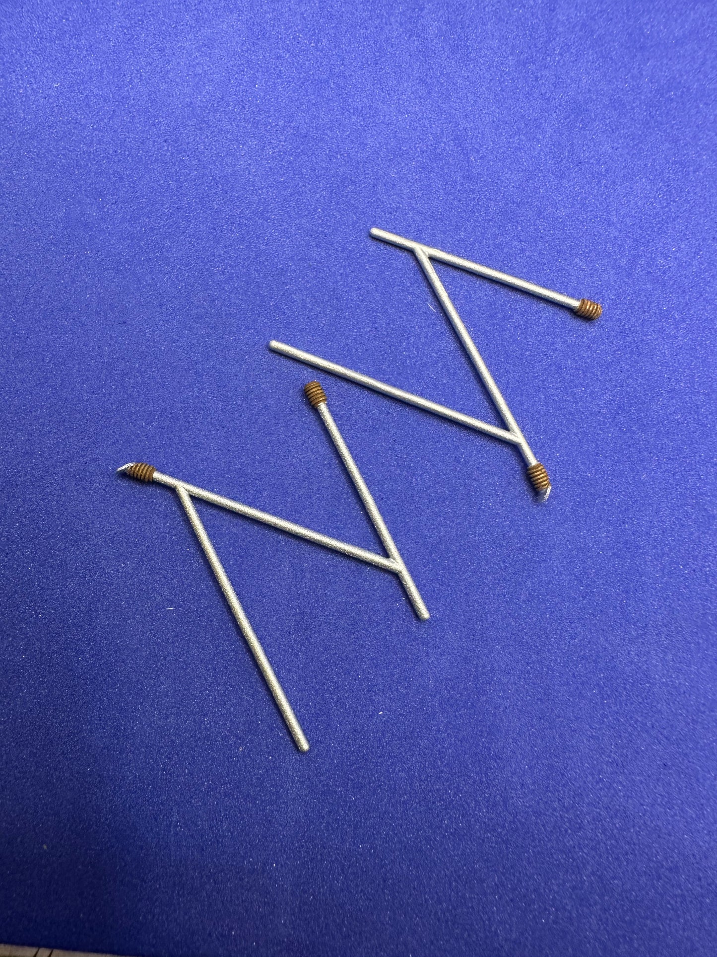 Streckenmast mit Ausleger unbemalt 10 Stück - Oberleitung Bausatz H0 1:87