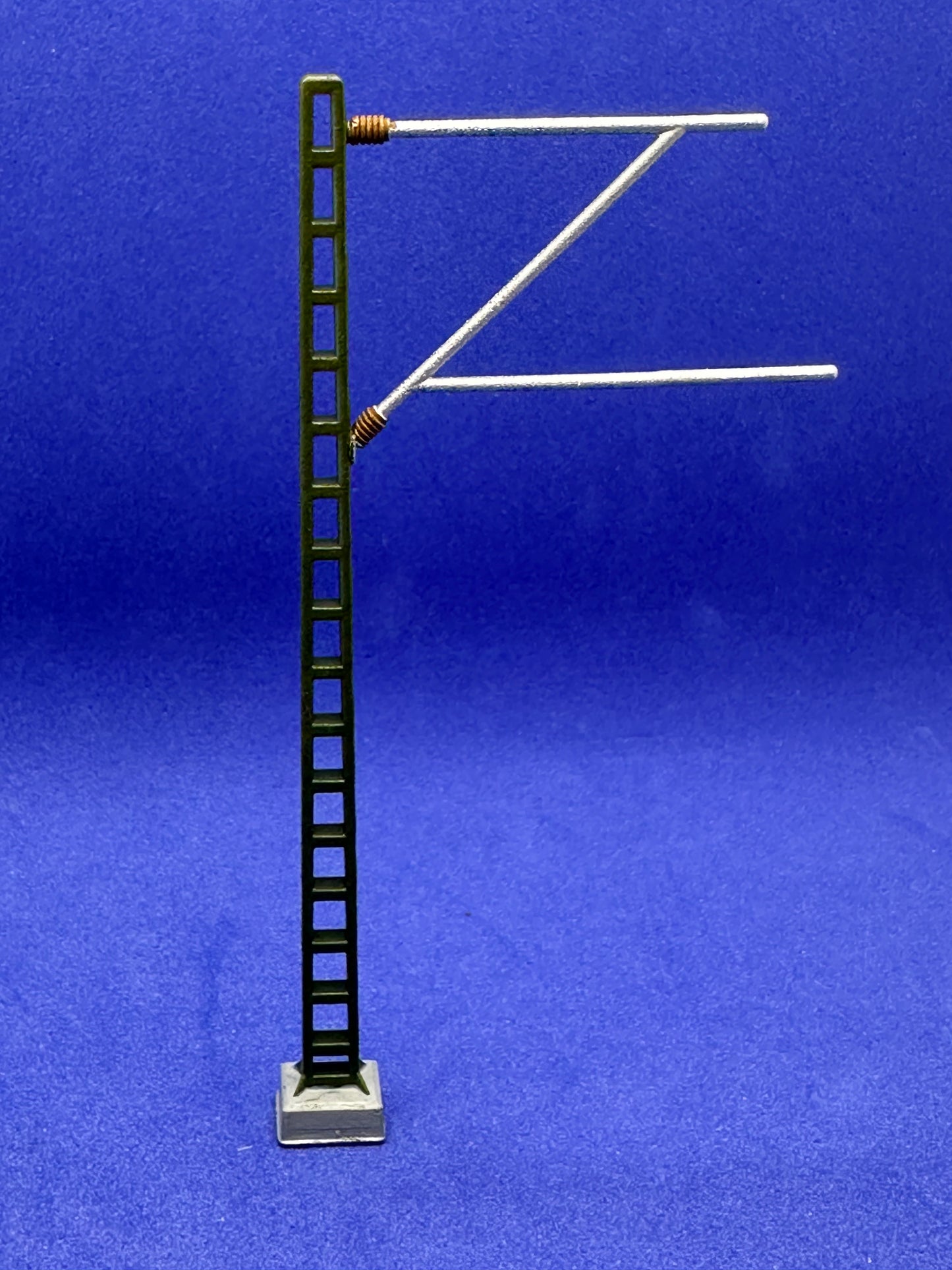 Streckenmast mit Ausleger unbemalt 10 Stück - Oberleitung Bausatz H0 1:87