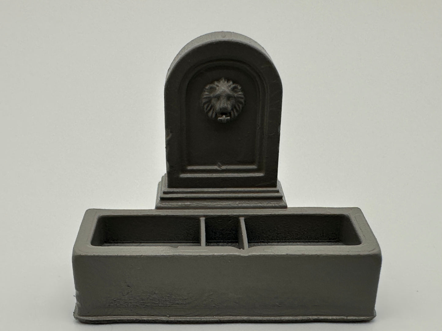 Alter steinerner Trinkbrunnen H0