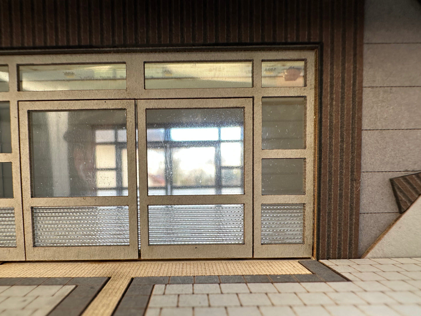 Bahnhof Modern Epoche VI H0 inkl. LED-Beleuchtung