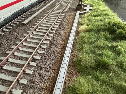 Kabelschächte 1:87 für Gleisbett Epoche VI